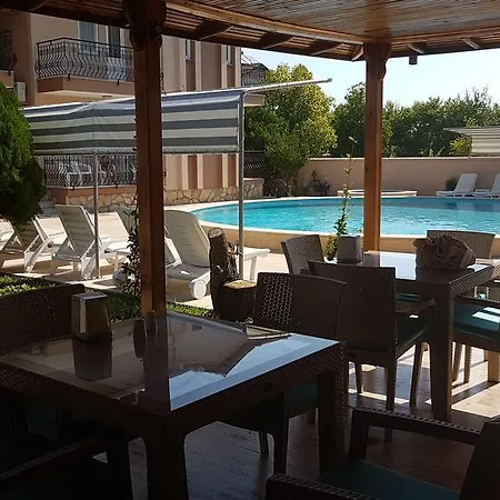 Ξενοδοχείο με διαμερίσματα Princess Of Oezalp *